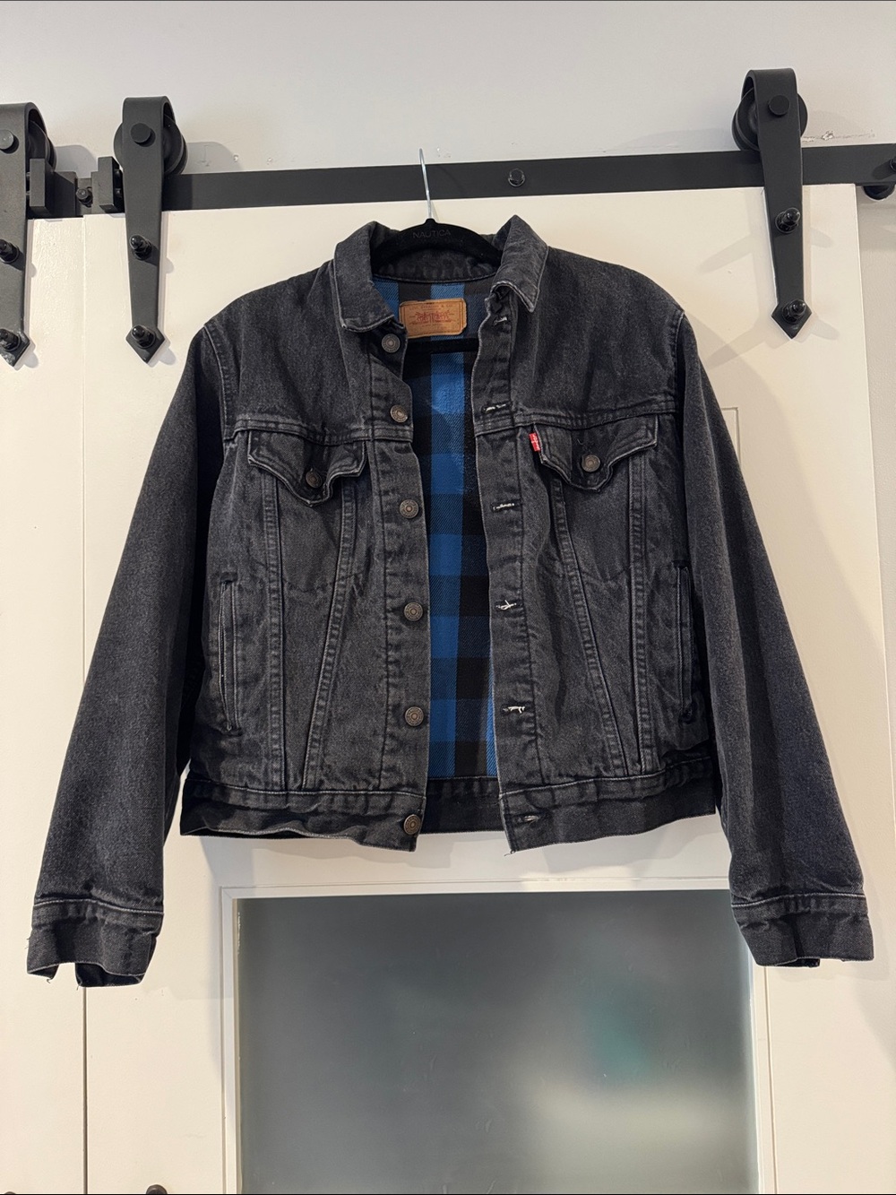 VINTAGE!! 80s Levis 70417 Black Denim Trucker Jacket Flannel Lined Made in USA.